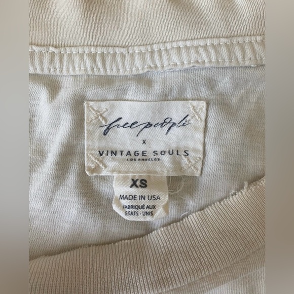 Free People x Vintage Souls Happy To Be Here oversized tee 😊 - Picture 6 of 14